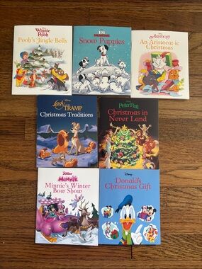 Disney lot of 7 mini books